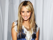 Ashley Tisdale - Picture 96 - 1920x1200